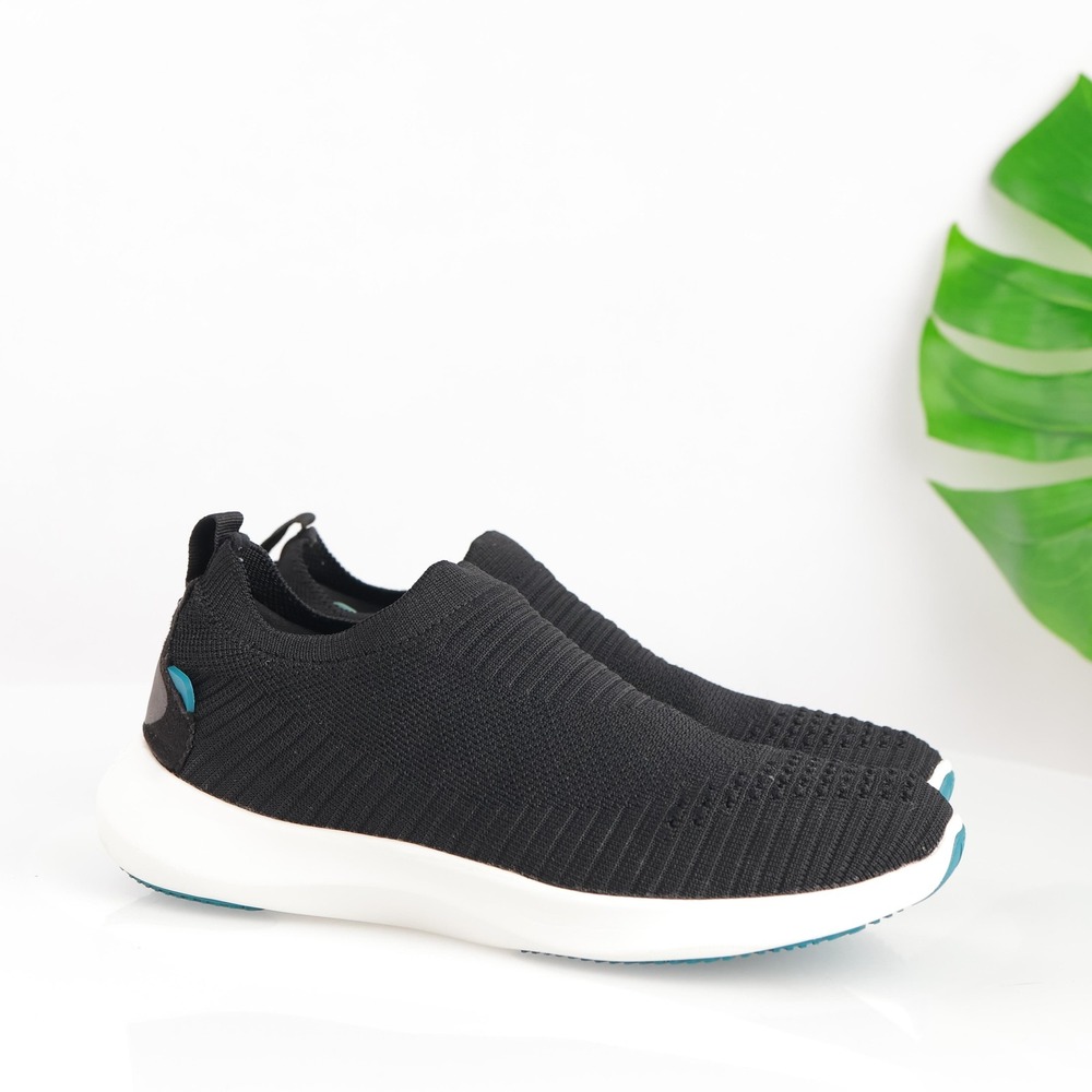 Vessi Shoes Womens Everyday Move Slip-On Sneakers Size 7 Waterproof Black Knit